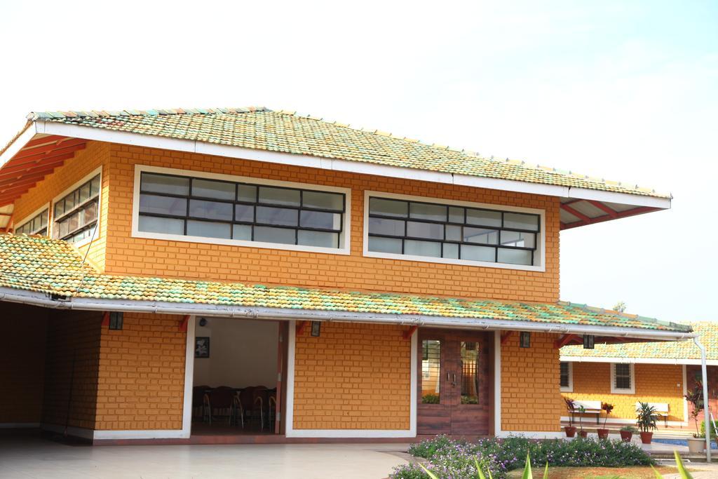 The Grand Gardens Resort Igatpuri Esterno foto